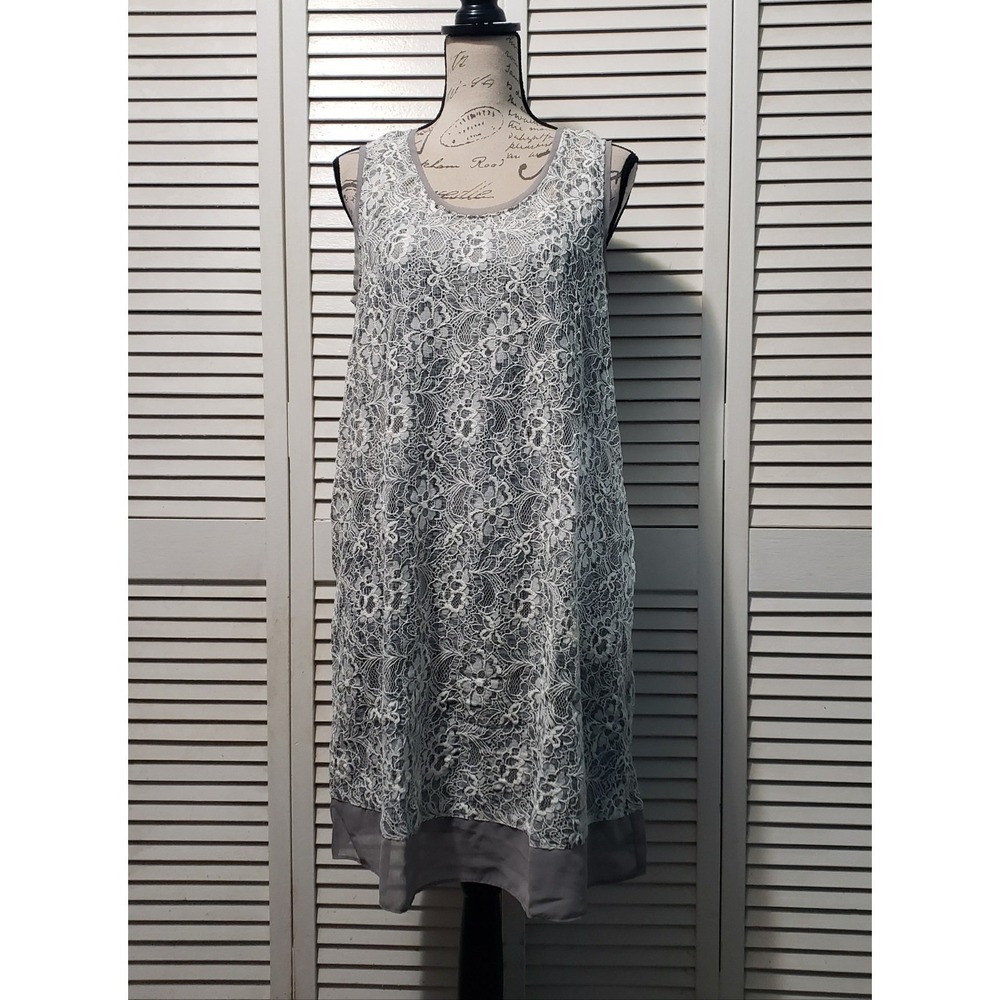 Simply Vera Wang Lace Overlay Dress‎ Women's Size Medium White & Gray Shift